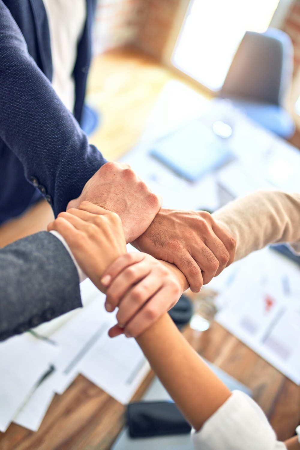 Support professionals collaborating for better customer experiences